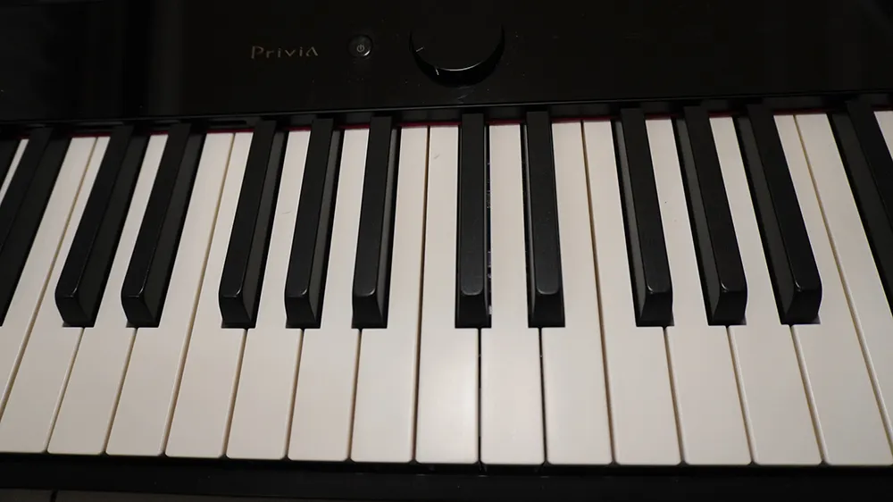 Casio Privia PX-S1100の鍵盤